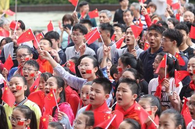 舞臺(tái)美術(shù)與燈光設(shè)計(jì)的視覺(jué)敘事